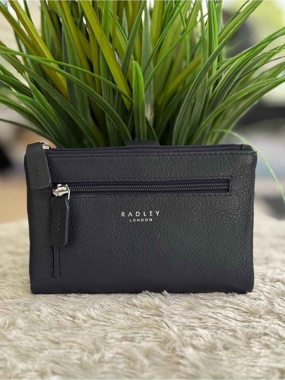 RADLEY LONDON Navy Blue Pebble Leather Zip Wallet